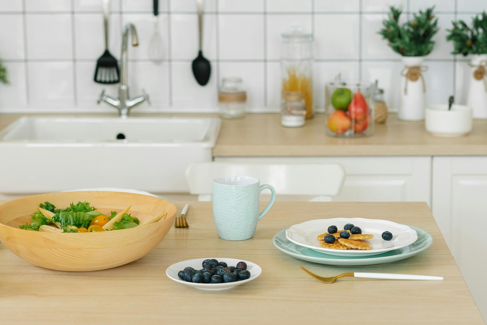 Can You Microwave Acacia Wood? What Happens (and What to Do Instead)