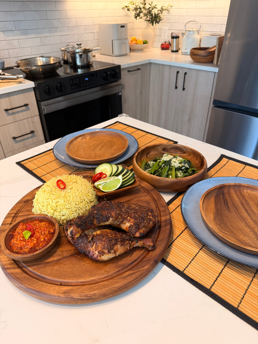 Pamilya Cutting Board (Large)